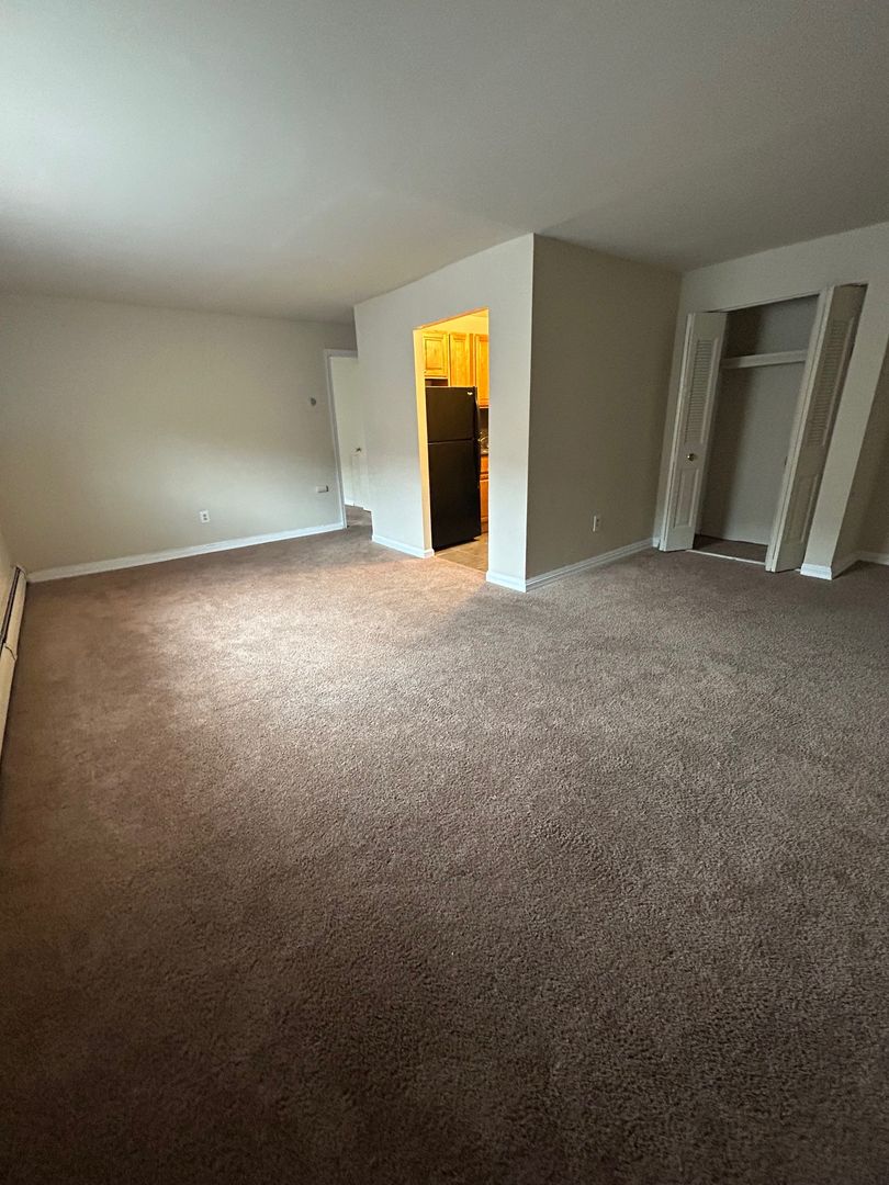 NORWOOD Apartment: 60 WEST WINONA AVENUE