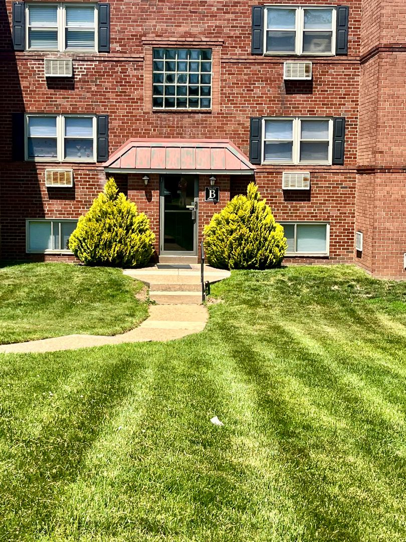 PROSPECT PARK Apartment: 701 LINCOLN AVE