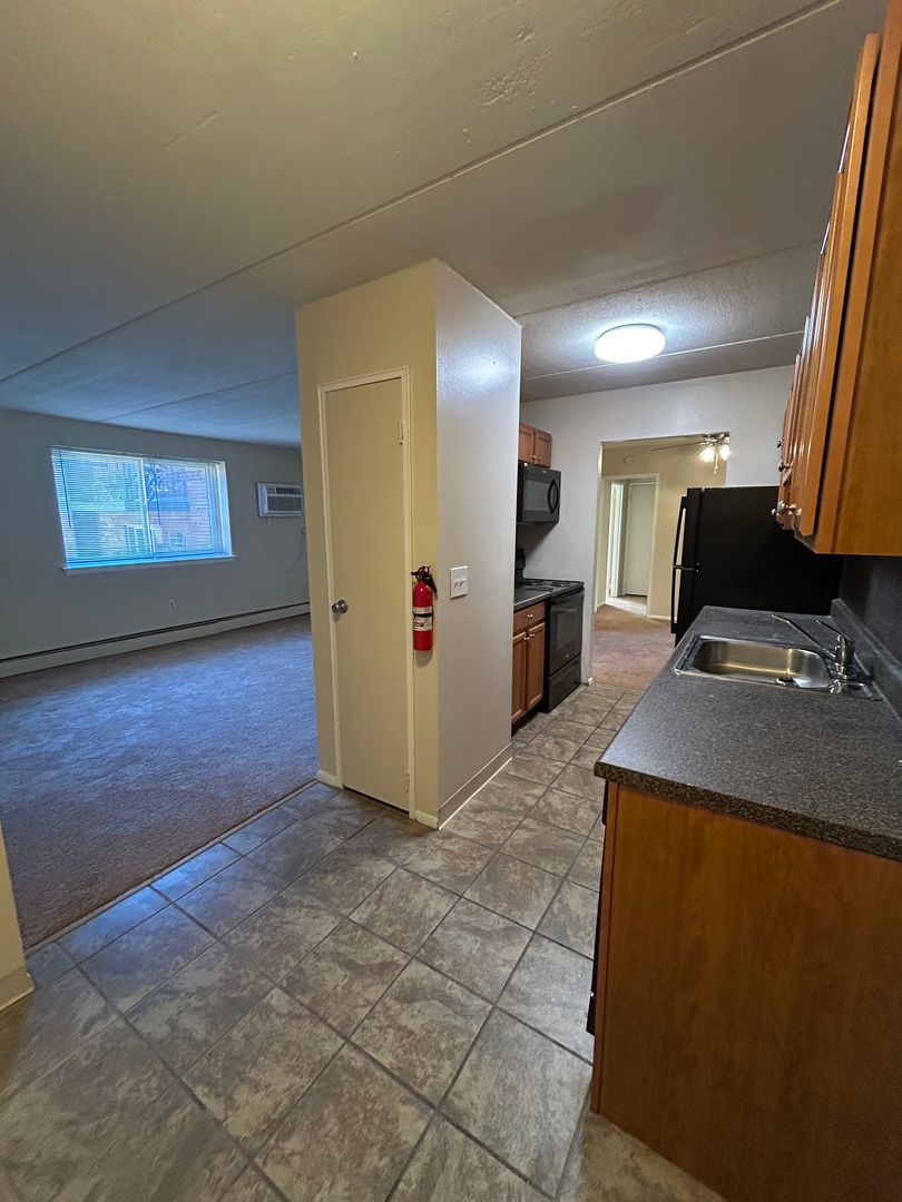 SECANE Apartment: 640 SOUTH AVENUE