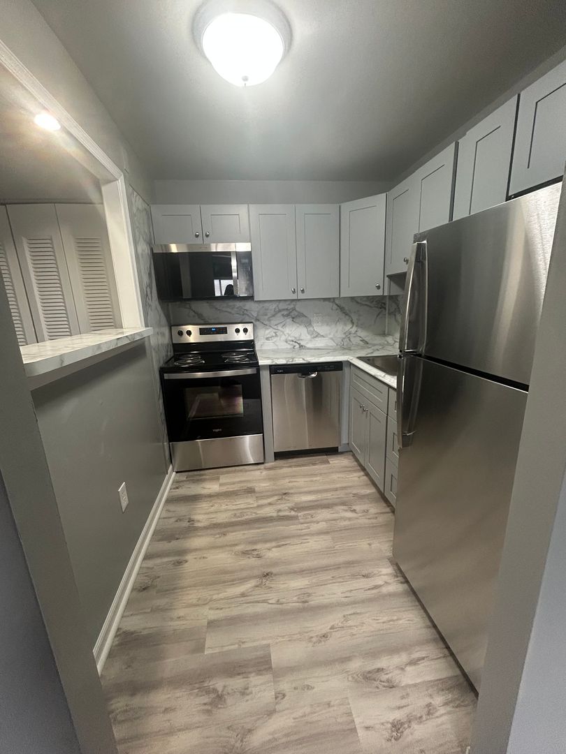 NORWOOD Apartment: 60 WEST WINONA AVENUE