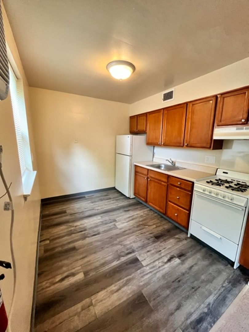 PROSPECT PARK Apartment: 701 LINCOLN AVE