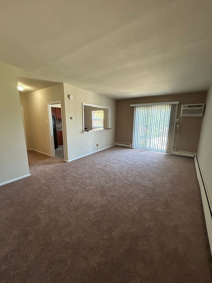 SECANE Apartment: 824-828 PROVIDENCE RD