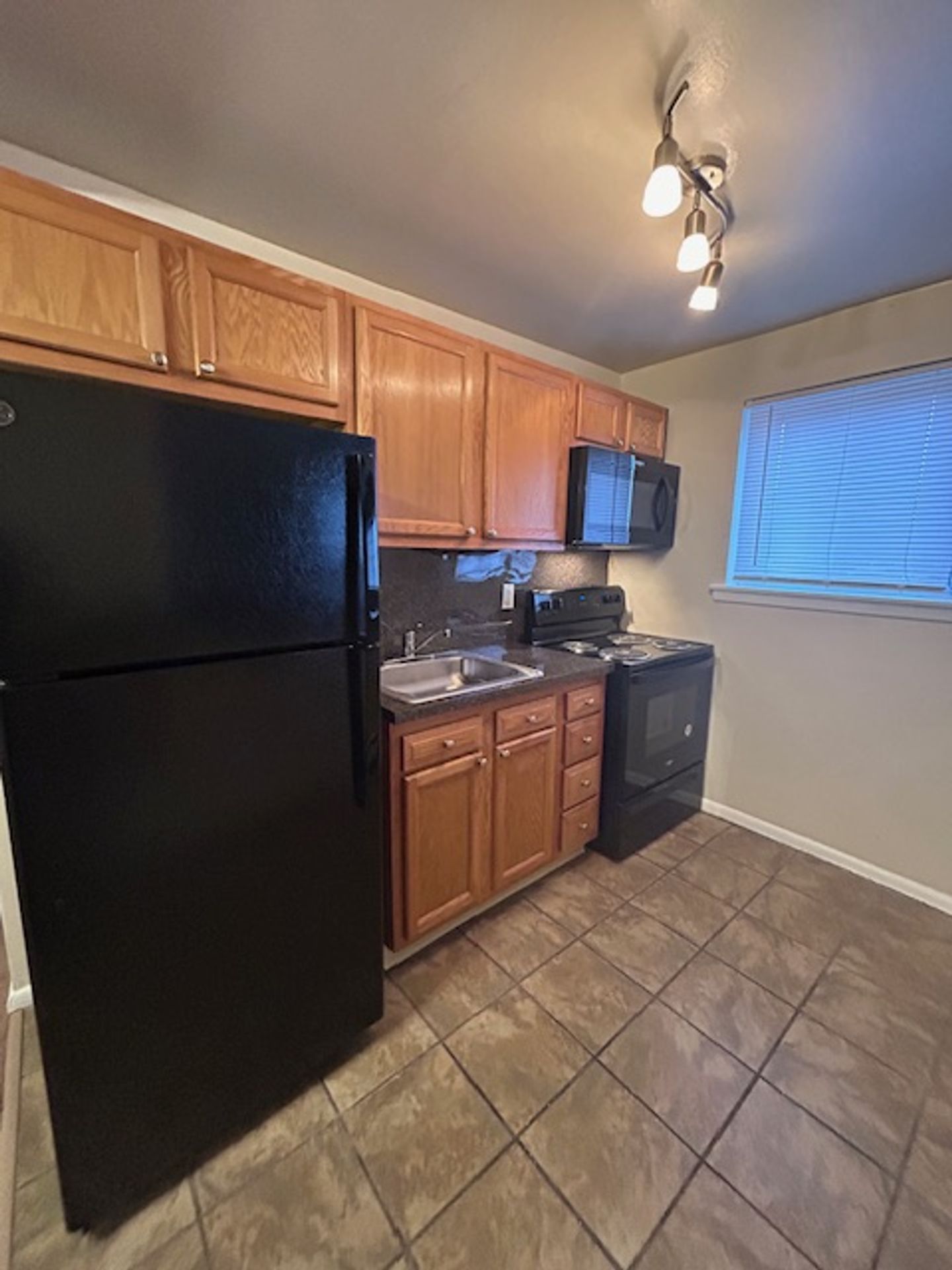 SECANE Apartment: 640 SOUTH AVENUE