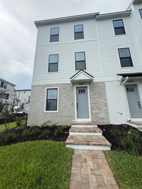15027 Groveside Road – photo 1