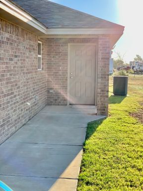 2 Bedroom 2 Bath Duplex.