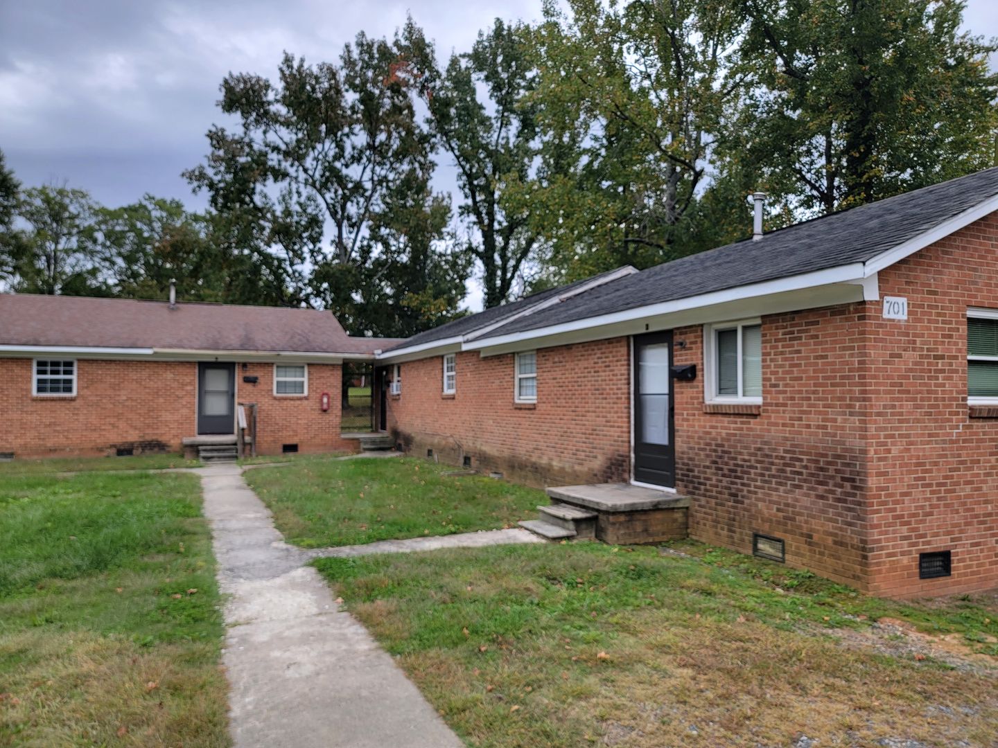 Greensboro House: 701 D Pine Street