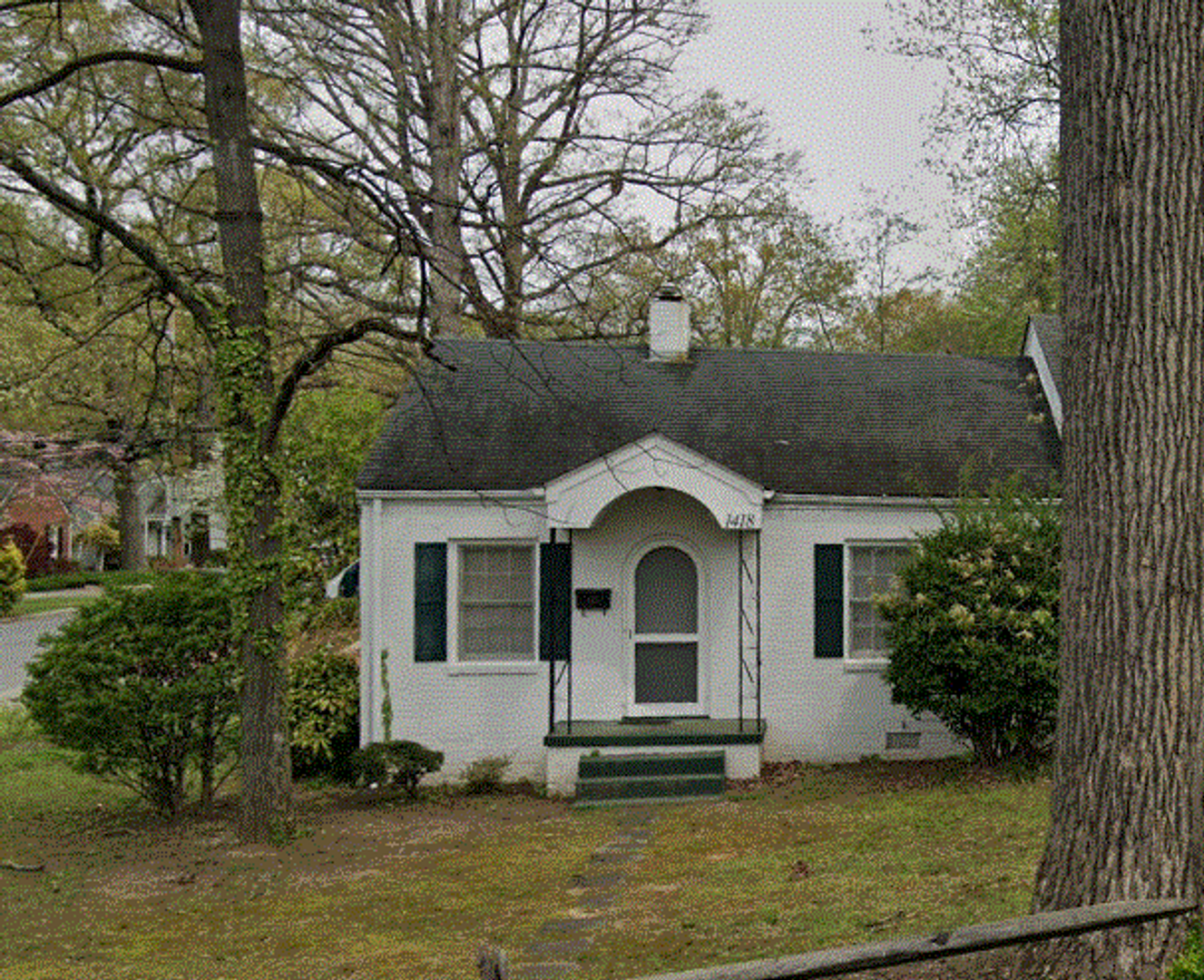 Greensboro House: 1418 Seminole Drive