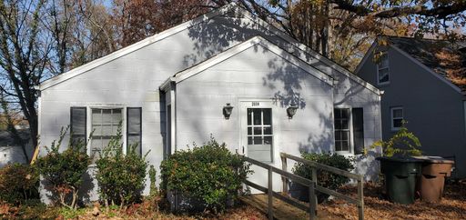 2 Bedroom 1 Bathroom Duplex! – photo 1