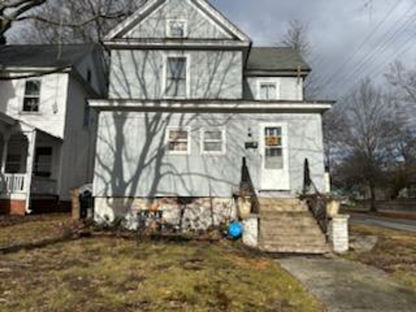 Greensboro Apartment: 619 Fifth Avenue