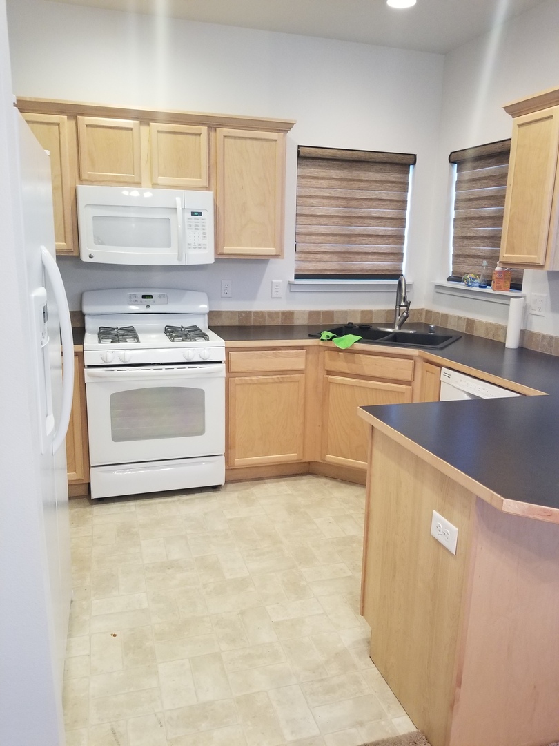 Spokane House: 8410 W Campus Dr