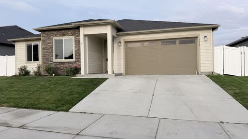 4 Bed, 2 Bath Home in West Plains (Medical Lake exit) – photo 1