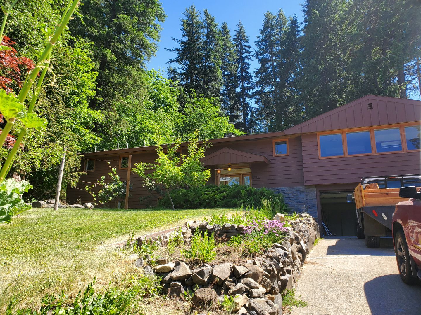 Spokane House: 1704 E 19th Ave