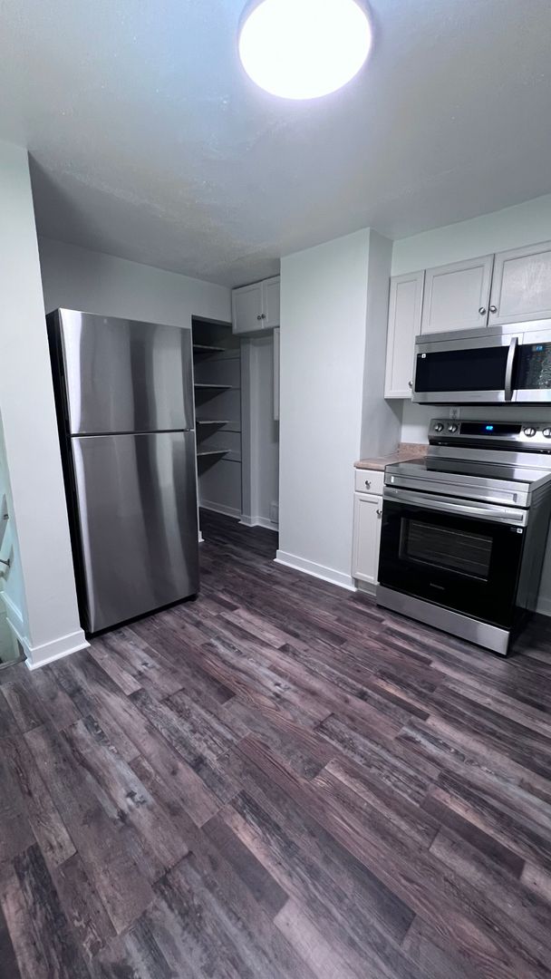 Spokane House: 2411 W Queen Ave