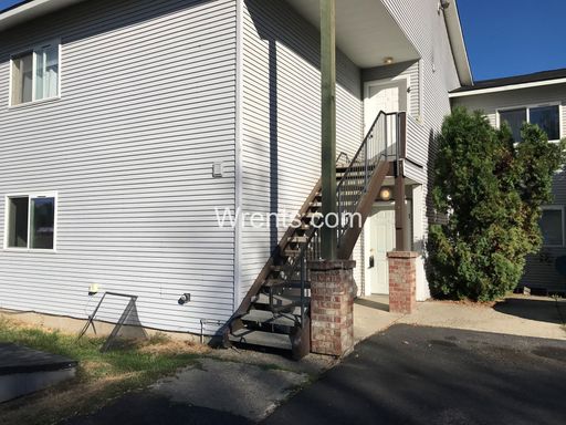Spacious 2 Bed, 1 Bath Ground-Level Apartment – Deer Park, WA