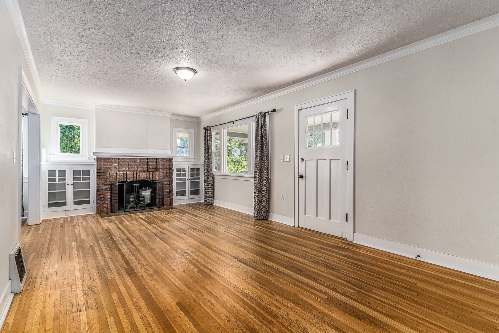 Spokane House: 2227 South Grand Blvd