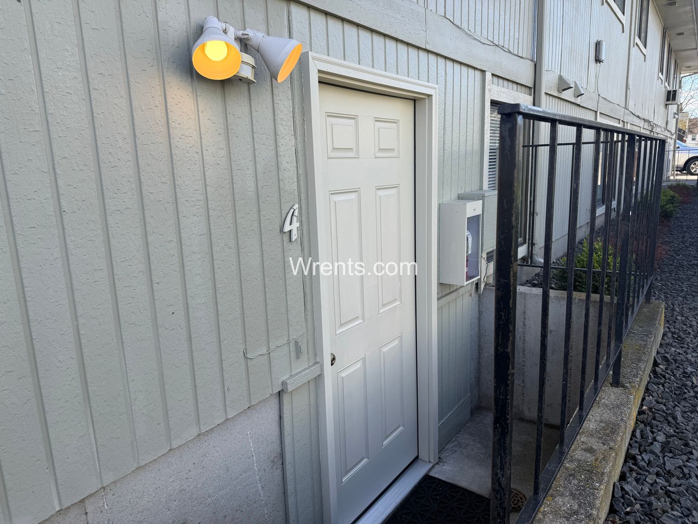 Spokane Apartment: 318 E Baldwin