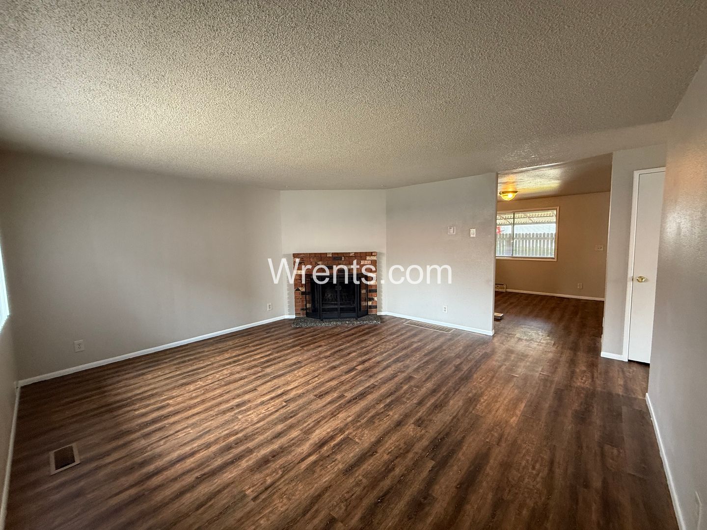 Spokane Apartment: 2318-2320 E Dalke Ave