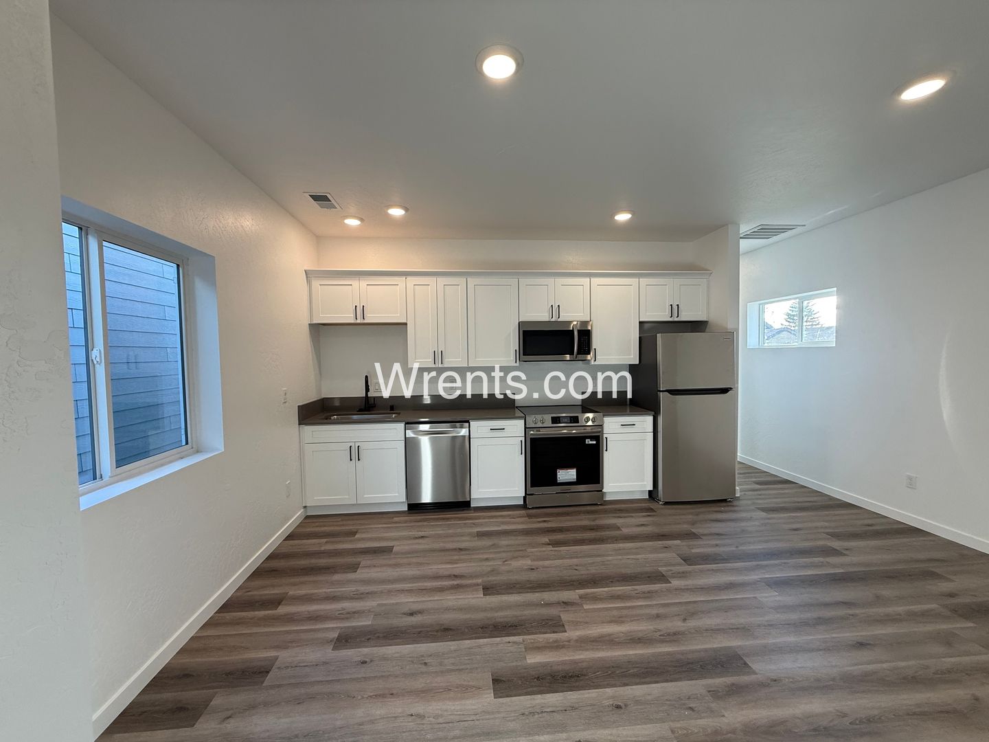 Spokane Apartment: 3710-3716 E Liberty Ave