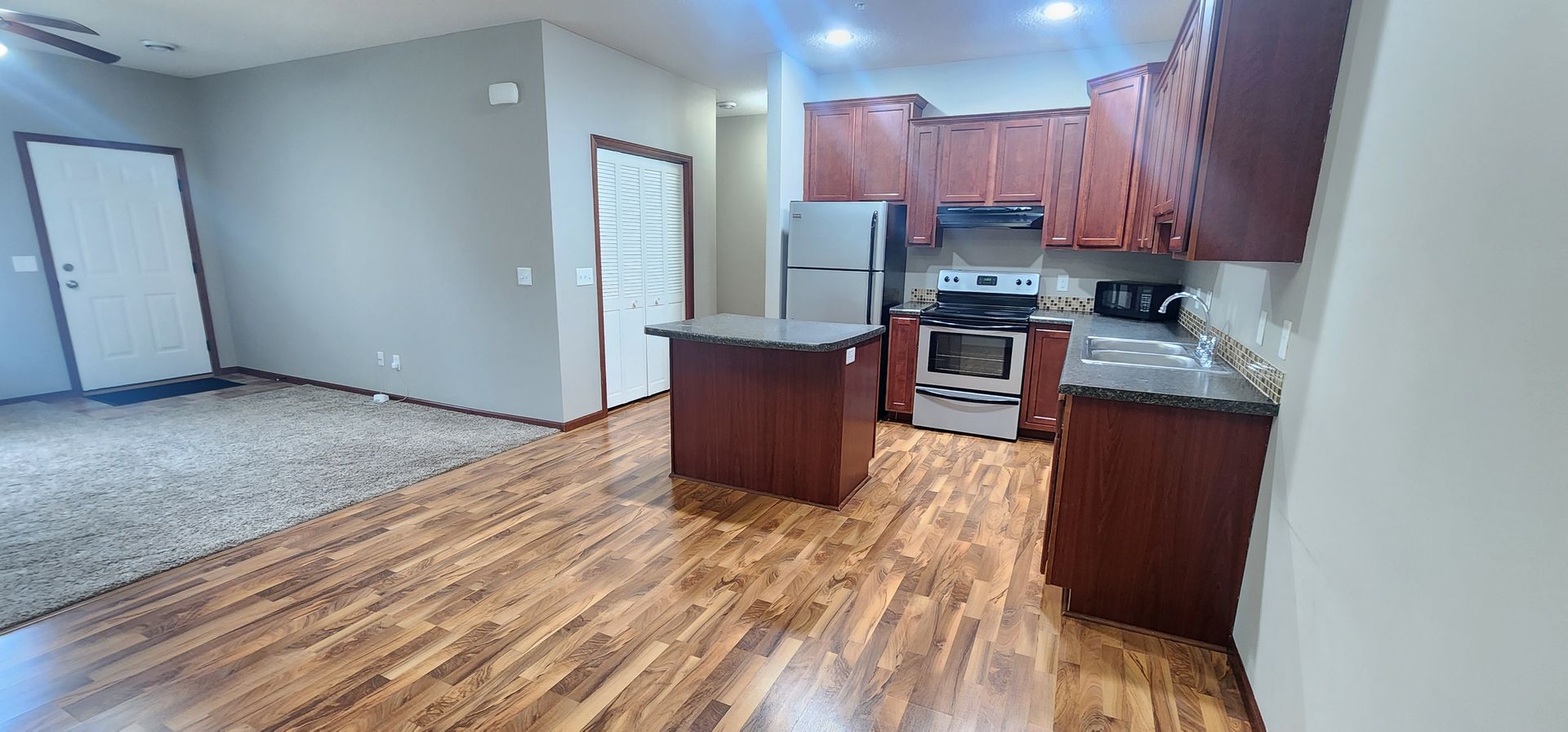 Monticello Townhome: 5782 Overlook Lane