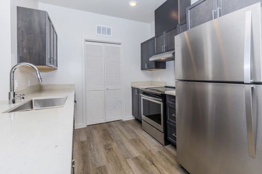 Brand New Luxury Apartment Home - One Bedroom One Bath - Third Floor – photo 1