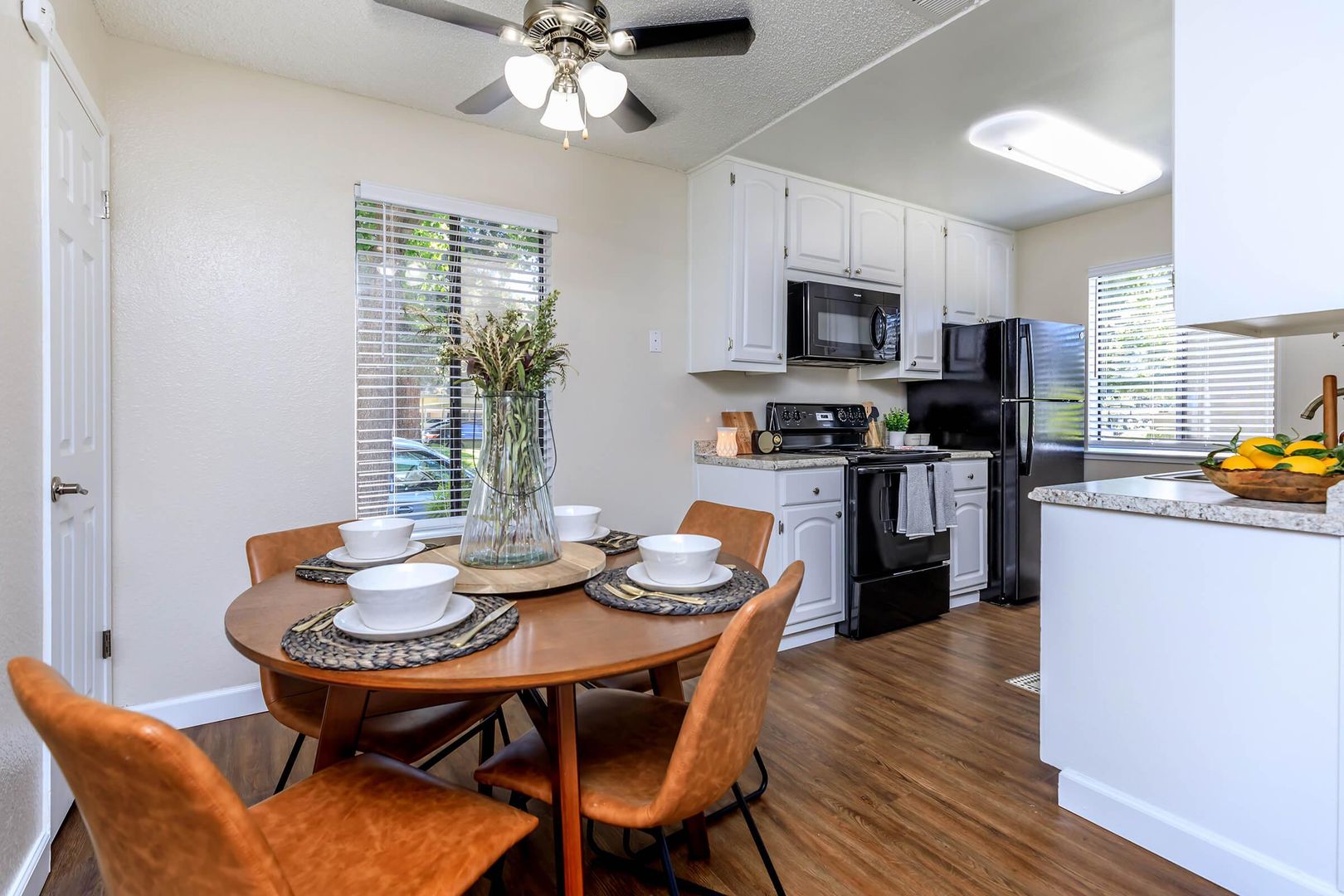 Fresno Apartment: 8680 N. Cedar Ave.