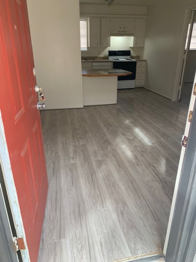 LUBBOCK Apartment: 1710 AVE R