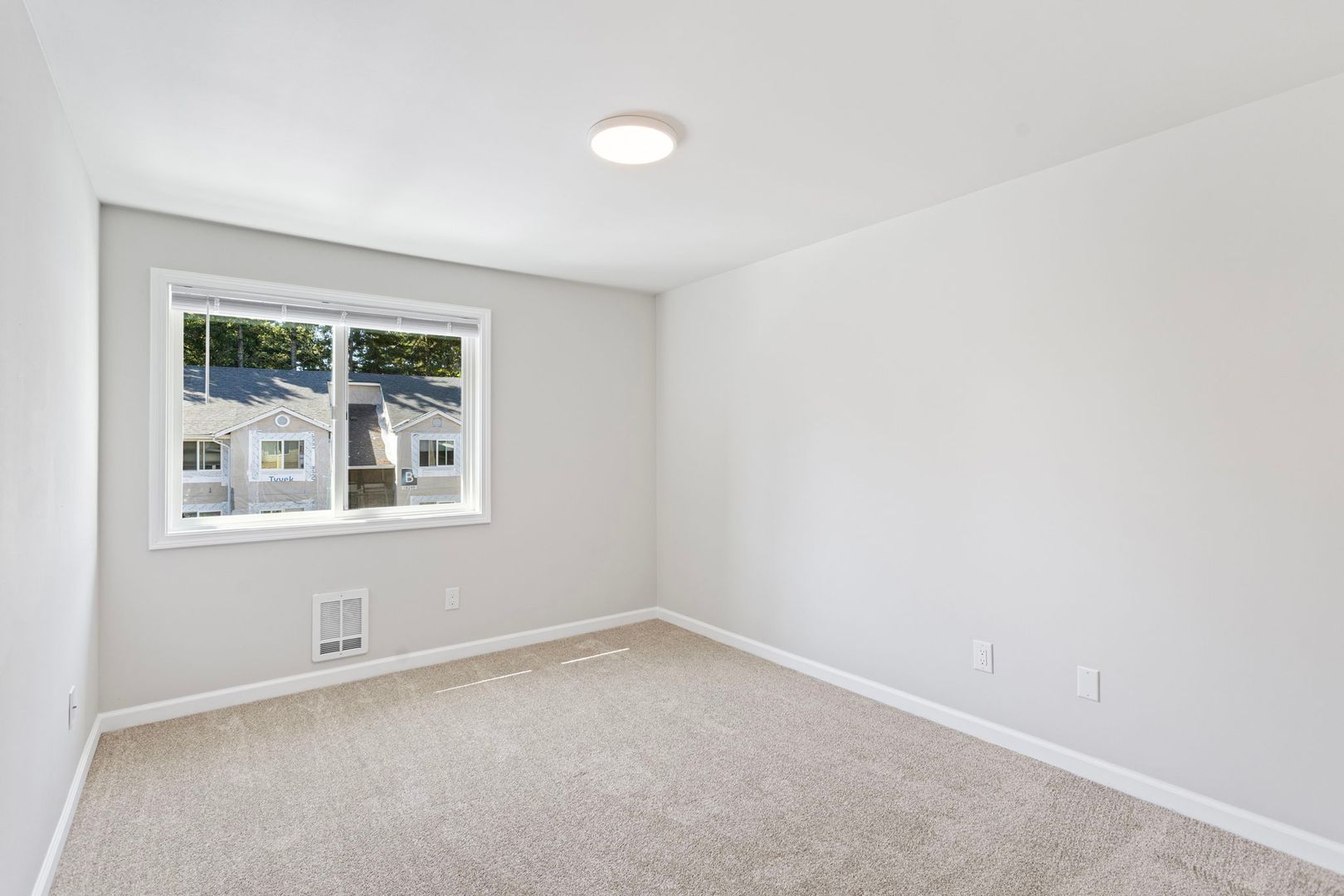 Heron View Apartment Homes 10 of 12
