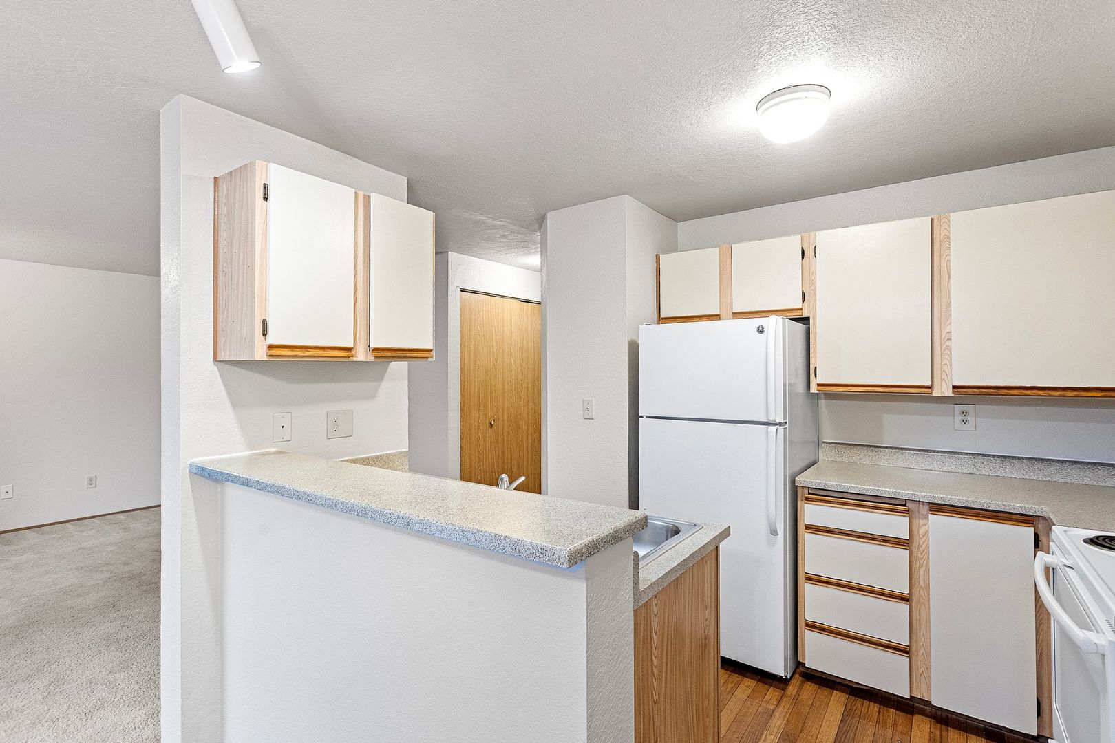 Heron View Apartment Homes 1 of 17