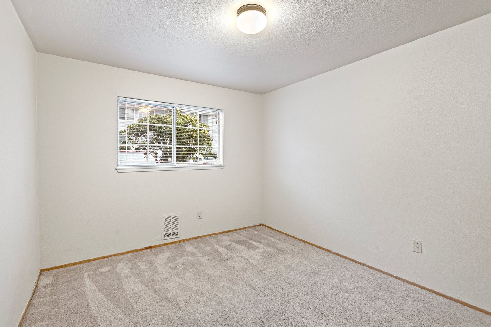 Heron View Apartment Homes 11 of 17