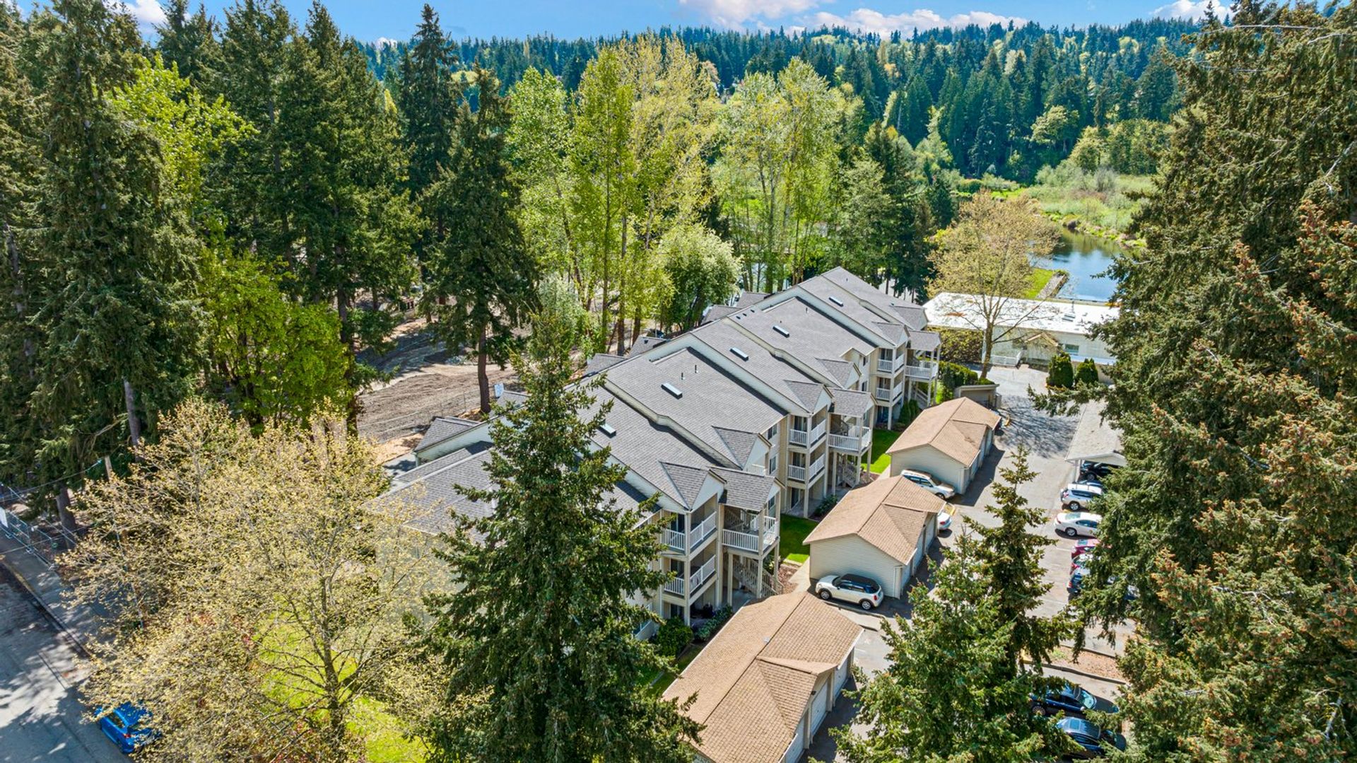 Sammamish River Apartments 6 of 12