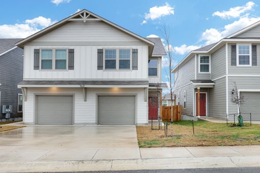 ***MOVE-IN SPECIAL: TWO WEEKS FREE***Beautifully Designed Townhome with Upscale Finishes – photo 1