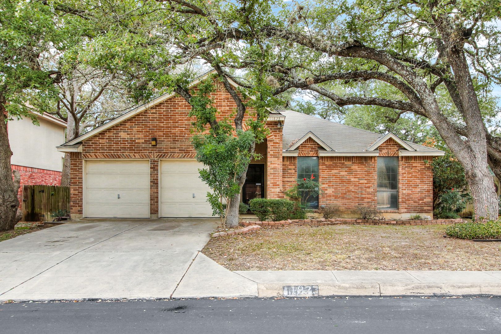San Antonio House: 11823 Adriana Maria