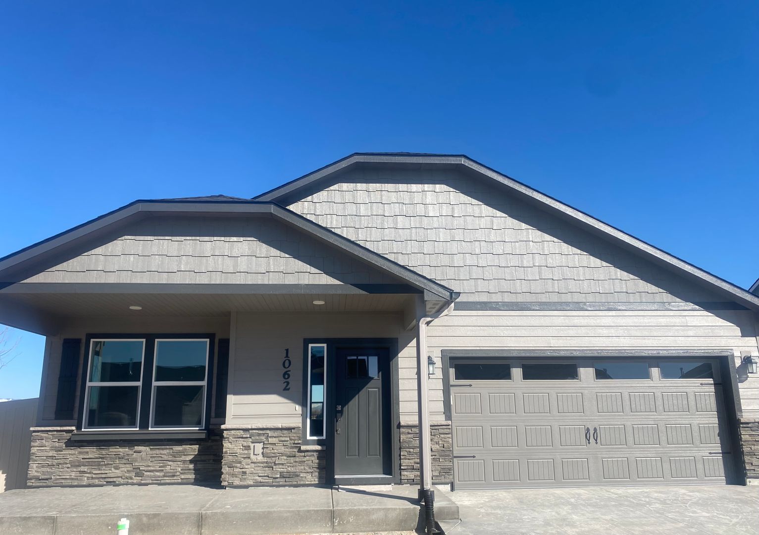 Kuna House: 1062 N Rockdale Way