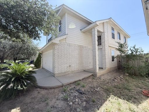 17525 Rock Port Rd, Laredo, TX 78045