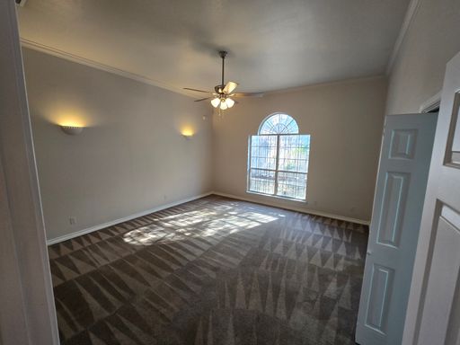 8802 Crossview Loop, Laredo, TX 78045