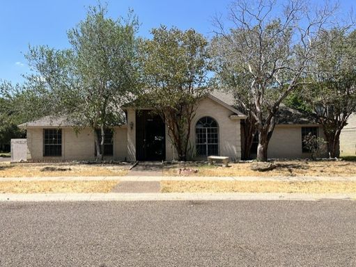 8802 Crossview Loop, Laredo, TX 78045