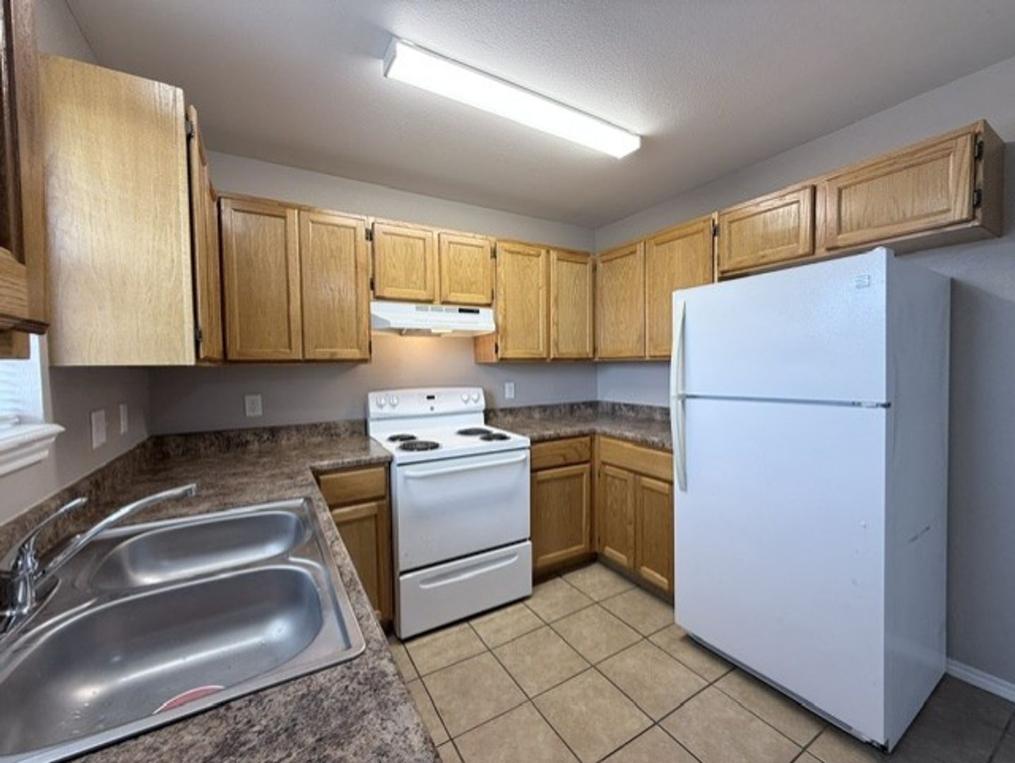 Laredo Apts. 8 of 8