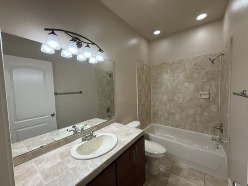 710 Alta Vista Dr. #117, Laredo, TX 78041