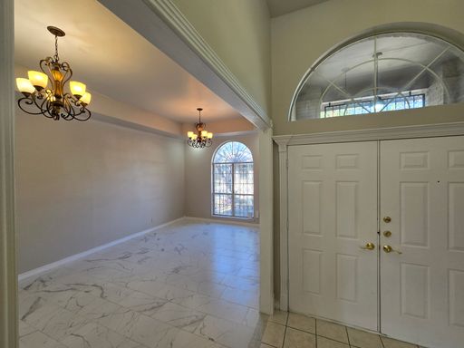 8802 Crossview Loop, Laredo, TX 78045