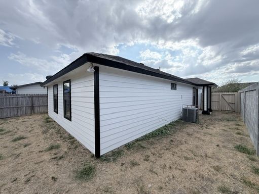 4515 Elizabeth, Laredo, TX 78046