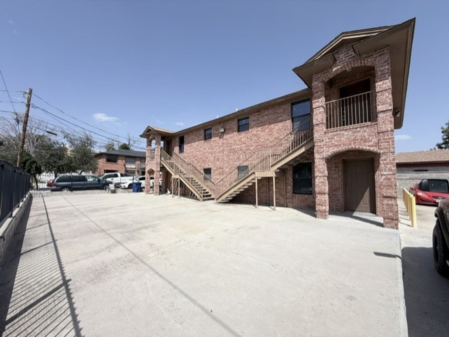 Laredo Apts. 2 of 8