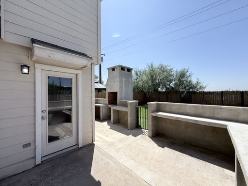 17525 Rock Port Rd, Laredo, TX 78045