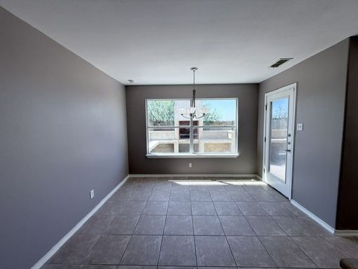 17525 Rock Port Rd, Laredo, TX 78045