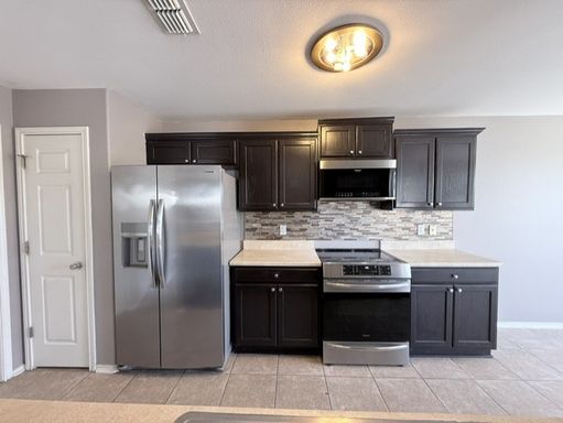17525 Rock Port Rd, Laredo, TX 78045