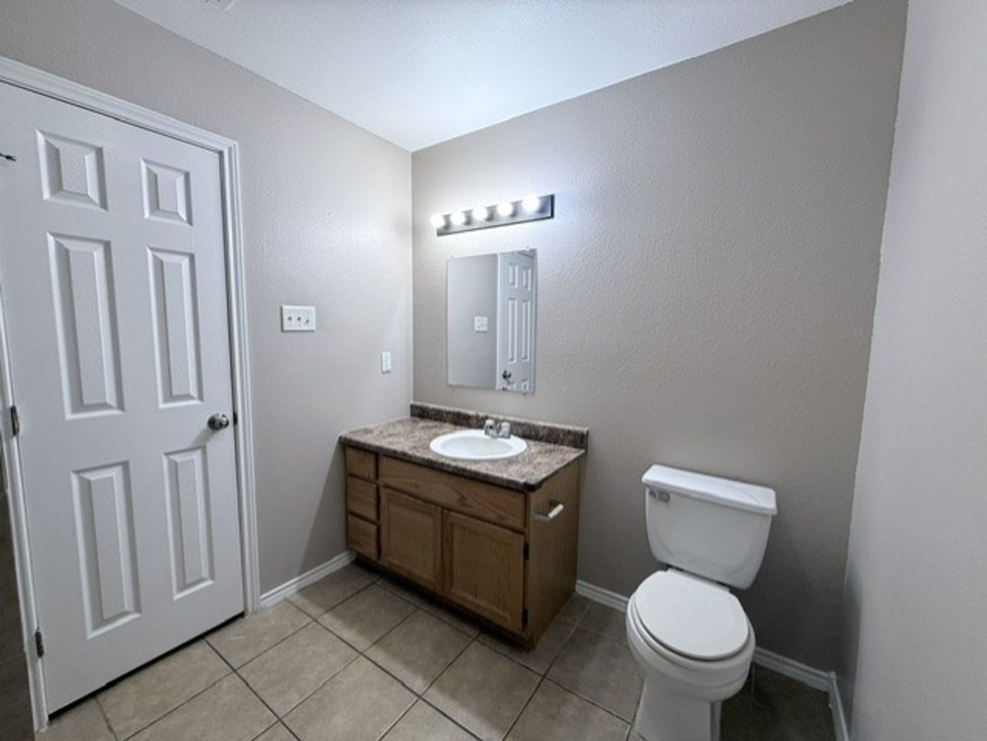 Laredo Apts. 13 of 16