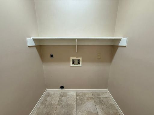 710 Alta Vista Dr. #117, Laredo, TX 78041
