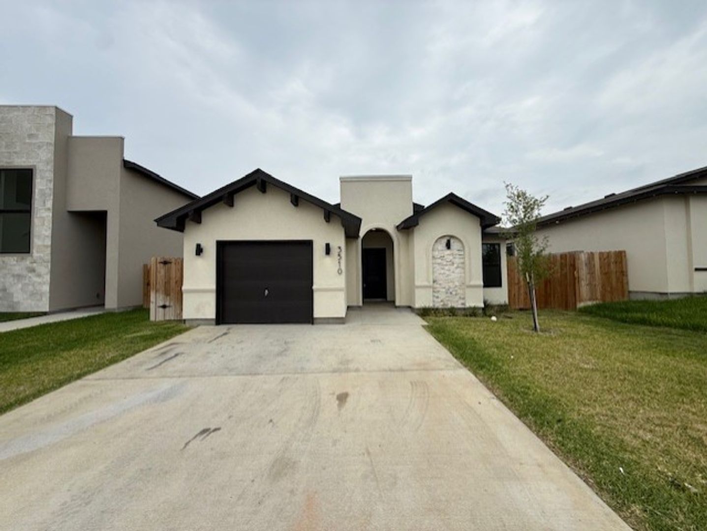 Laredo House: 3510 Pascual De Leon Dr