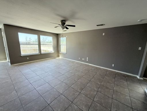 17525 Rock Port Rd, Laredo, TX 78045