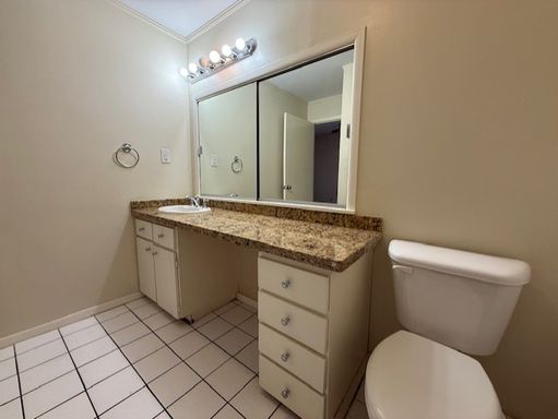 1717 Clark Blvd - 1717 Clark- Unit B, Laredo, TX 78043
