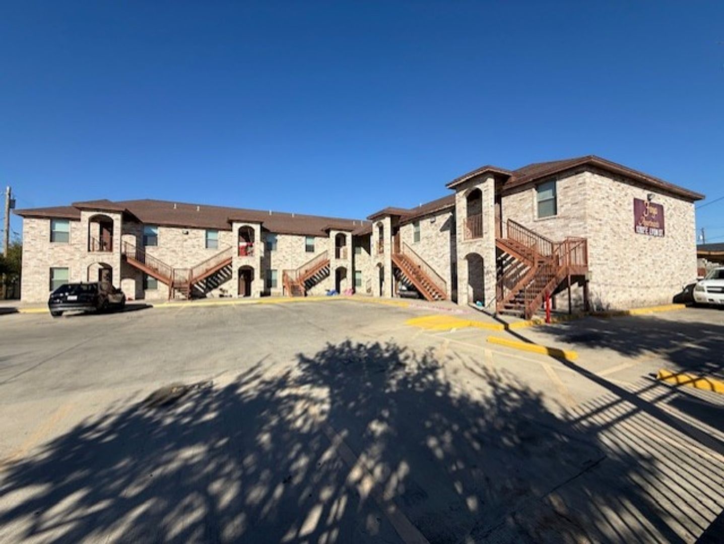 Laredo Apartment: 1204 E. Lyon